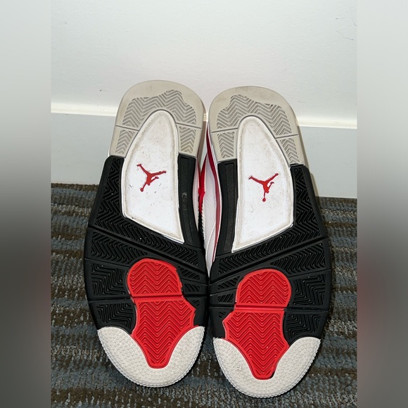 Air Jordan 4 Retro Red Cement Men US 9 DH6927-161- Preowned with Box - Picture 12 of 15